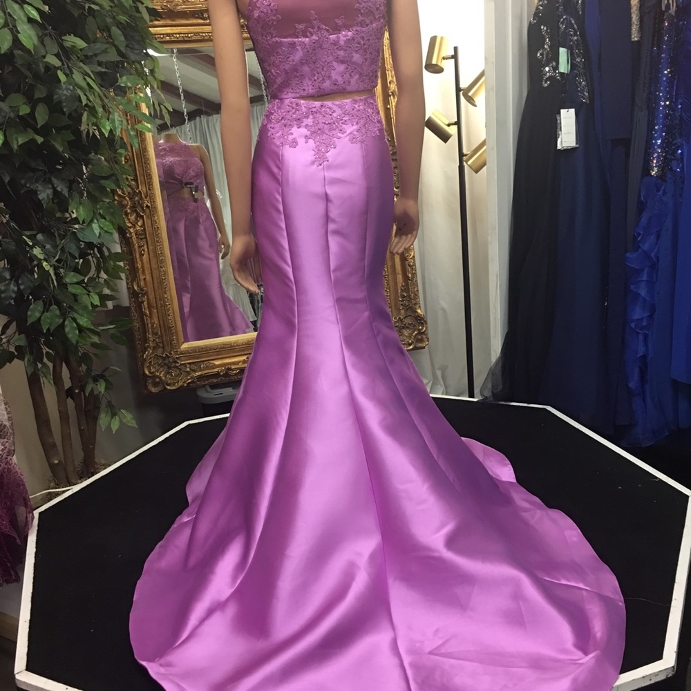 Prom Dress - Picture 3 of 4